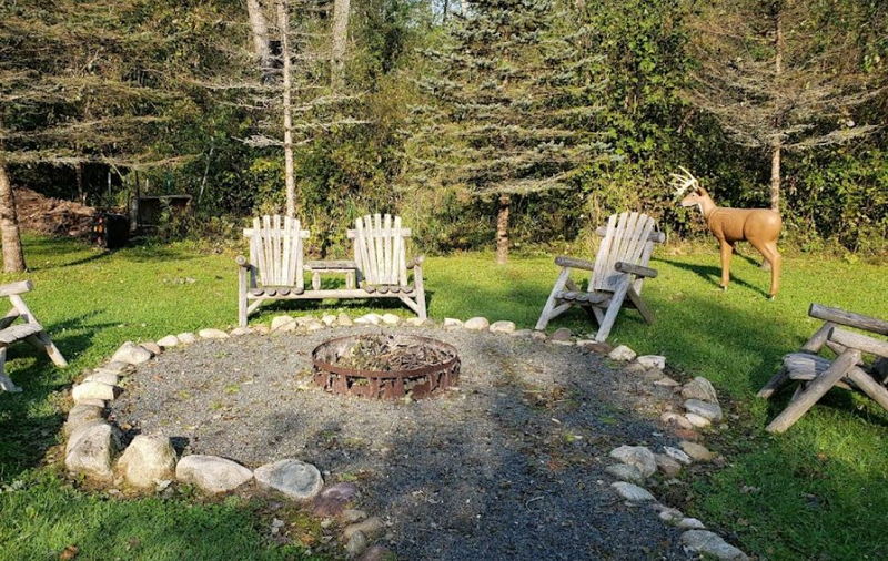 Red Moose Lodge - From Web Listing (newer photo)